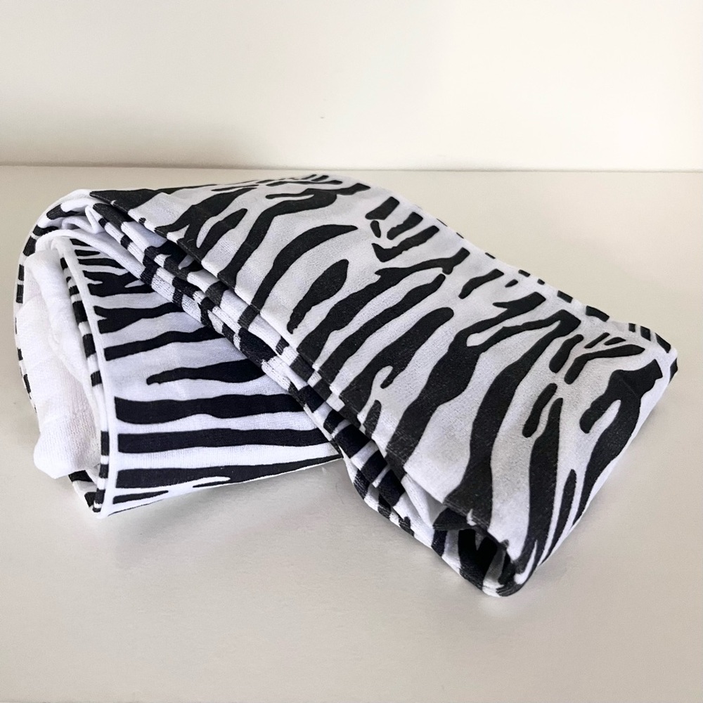NWOT Zebra print stockings - Picture 12 of 16